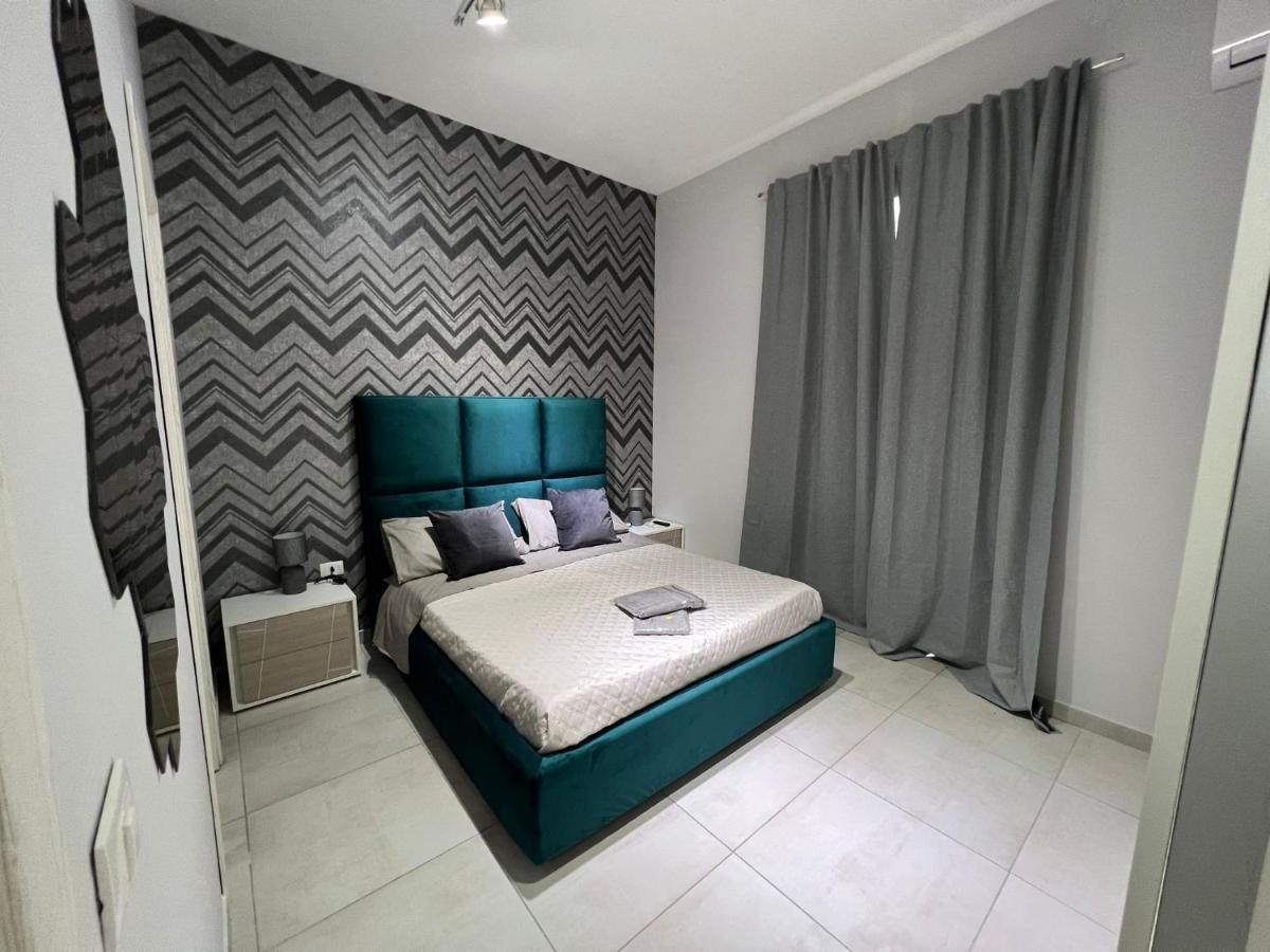 Апартаменты Sky House Luxury Неаполь Экстерьер фото